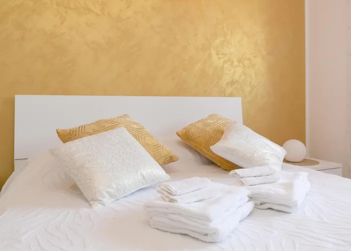 Elena Lighthouse Aparthotel *