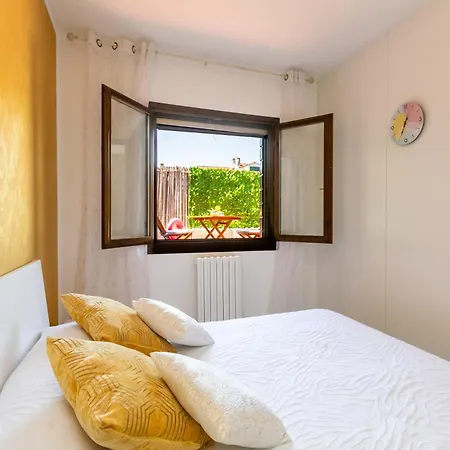 Apart Otel Elena Lighthouse